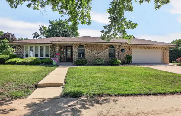 Address Withheld By Seller, Downers Grove, IL 60516