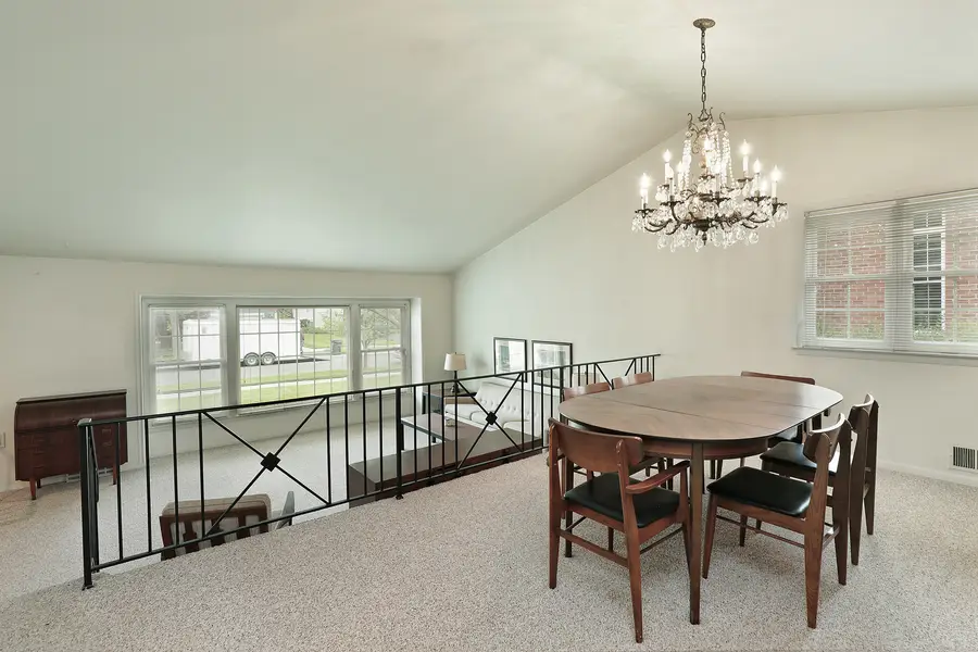 1504 Sequoia Trail, Glenview, IL 60025 - #3
