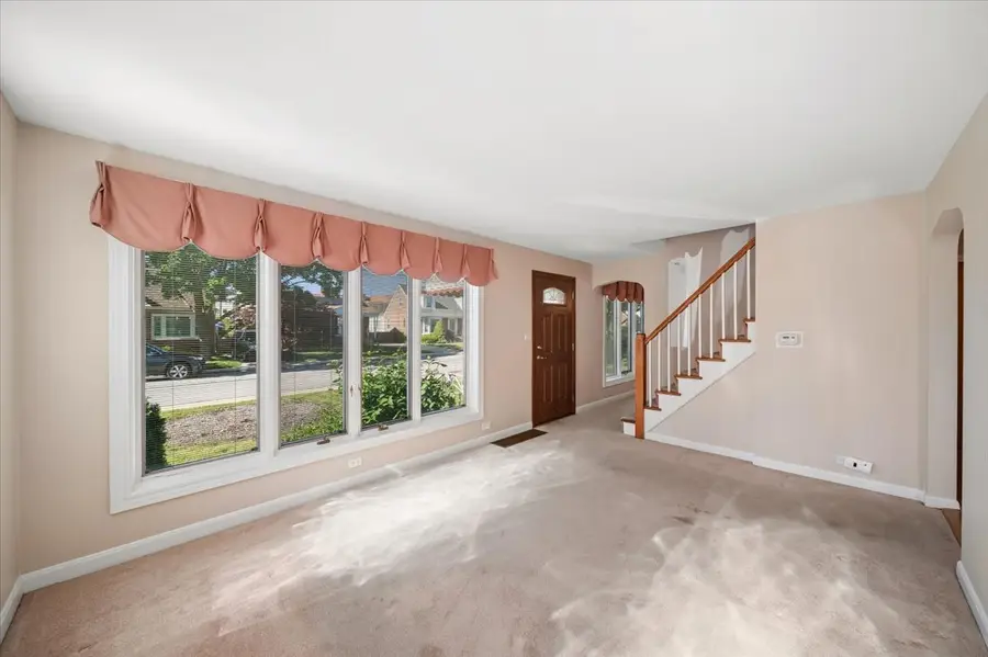 7515 W Rosedale Avenue, Chicago, IL 60631 - #3