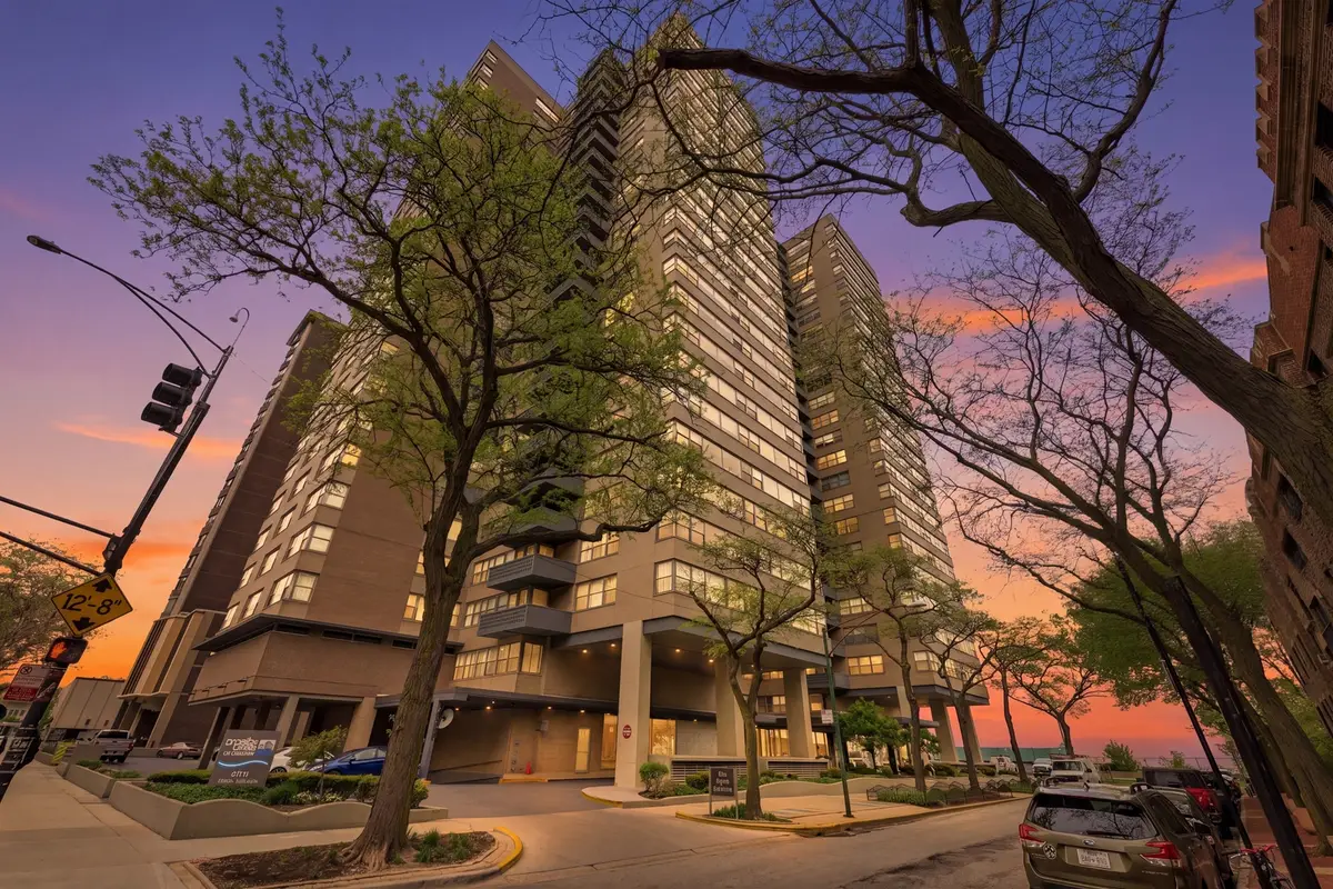 6301 N Sheridan Road #6E, Chicago, IL 60660 - #1