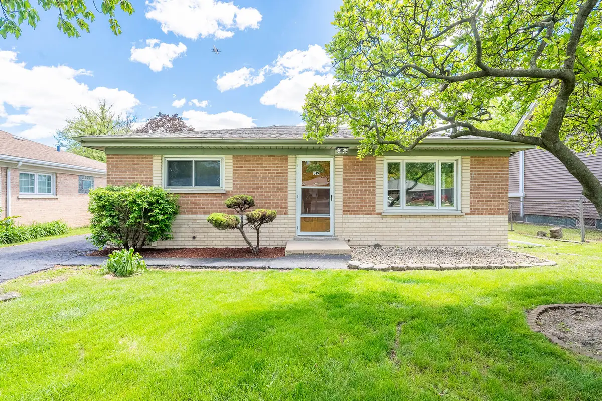 319 Spruce Avenue, Bensenville, IL 60106 - #1