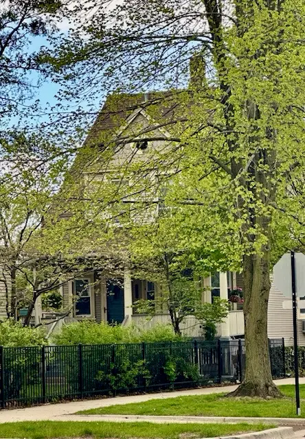 1837 W Summerdale Avenue, Chicago, IL 60640