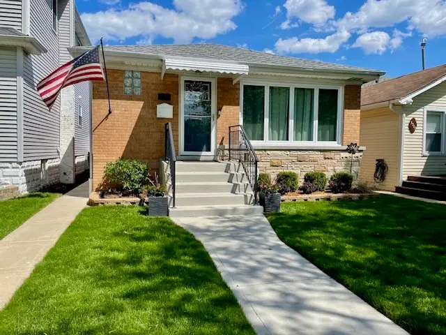 5511 N Neenah Avenue, Chicago, IL 60656 - #1