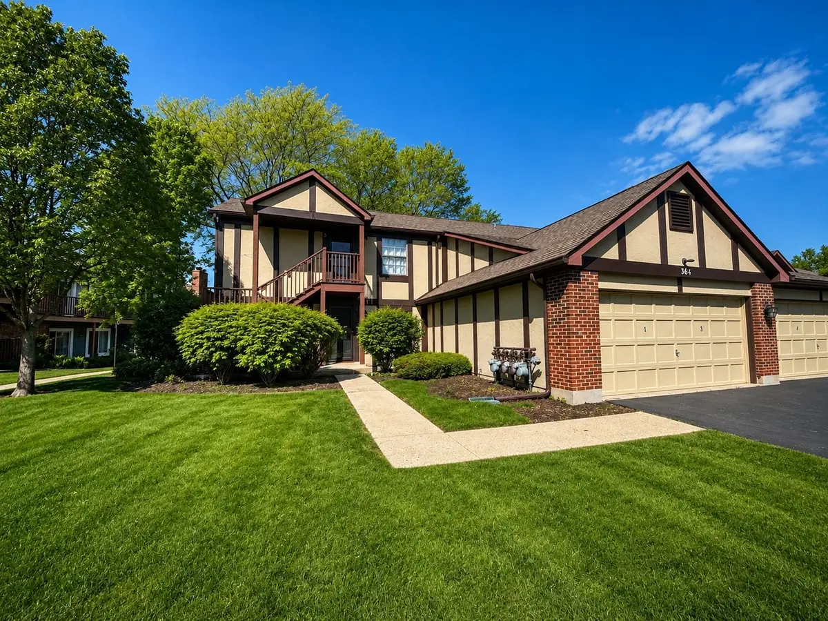 384 Sandhurst Circle #3, Glen Ellyn, IL 60137 - #1
