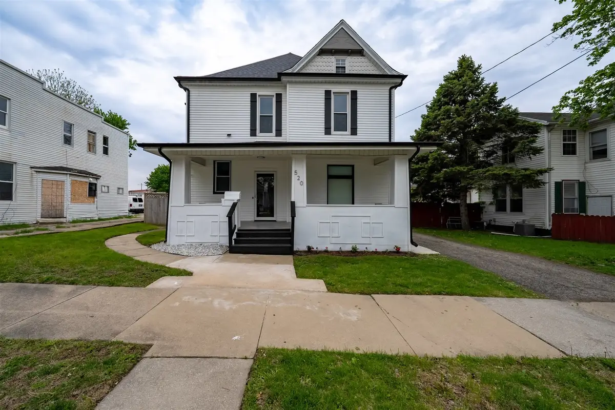 520 W Grove Street, Bloomington, IL 61701 - #1