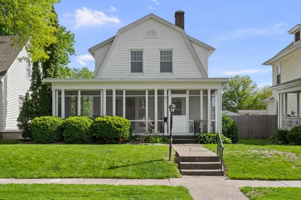 911 Grand Court, Davenport, IA 52803 - #1