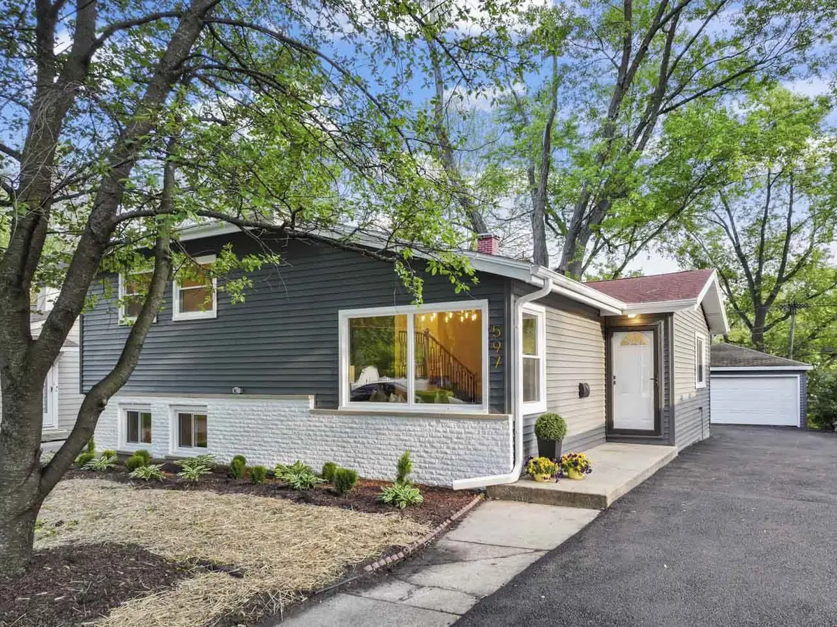 597 Lowden Avenue, Glen Ellyn, IL 60137 - #1
