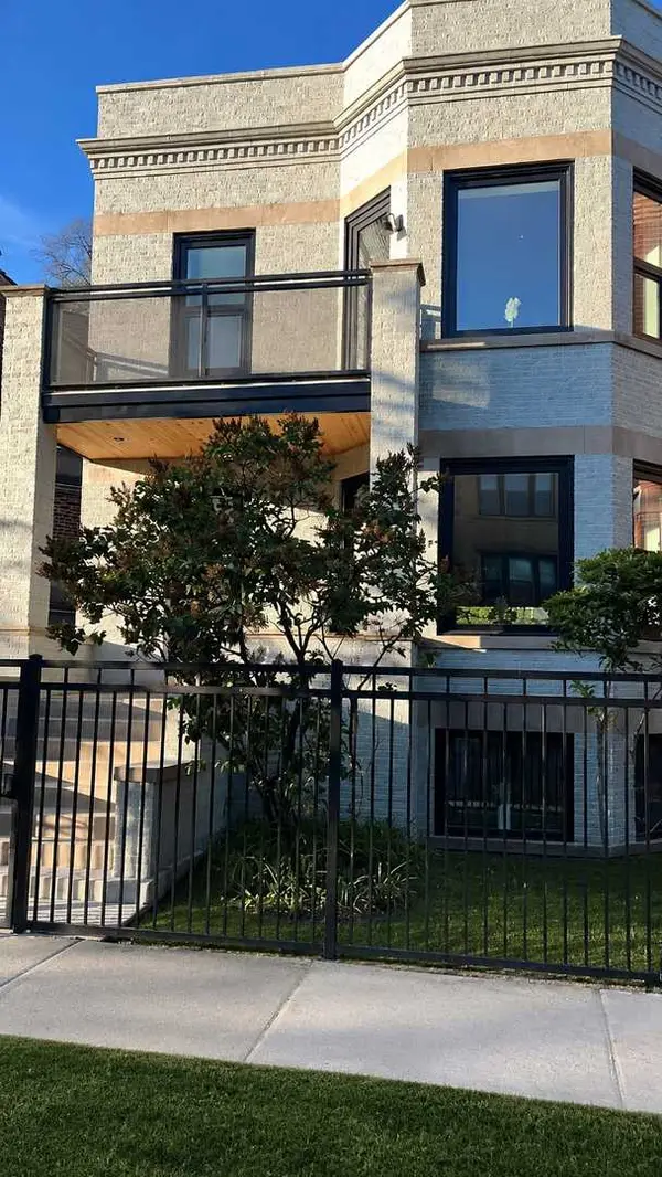 5725 N Ridge Avenue, Chicago, IL 60660
