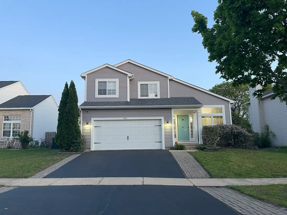 601 Kingsbrooke Crossing, Bolingbrook, IL 60440 - #1