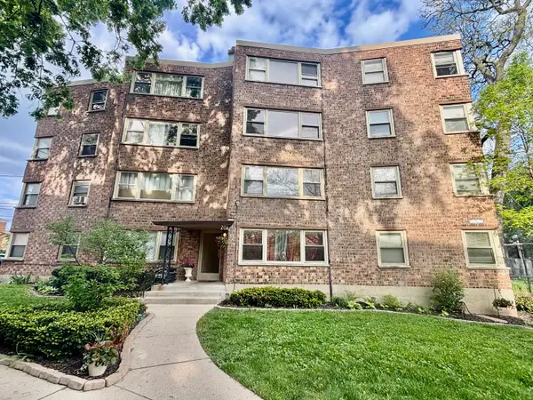2134 W Rosemont Avenue #1A, Chicago, IL 60659