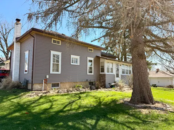 213 N 1st Street, Elburn, IL 60119