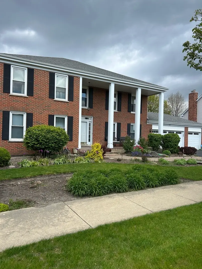 690 Waterford Drive, Des Plaines, IL 60016 - #1