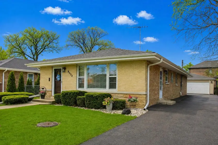 8332 N Oketo Avenue, Niles, IL 60714 - #2