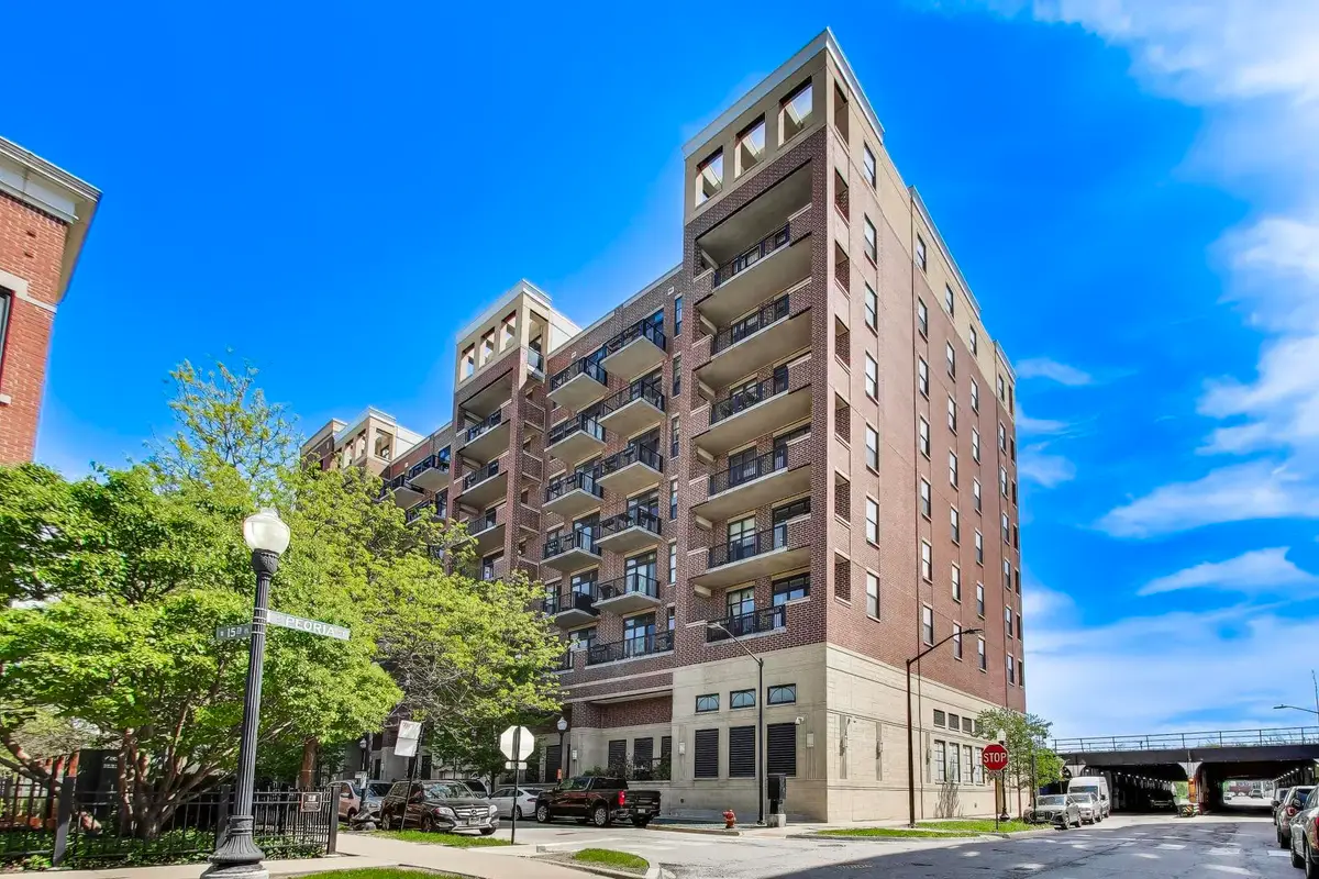 833 W 15th Place #506, Chicago, IL 60608 - #1