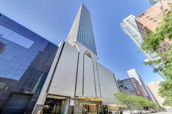 111 E Chestnut Street #48J, Chicago, IL 60611