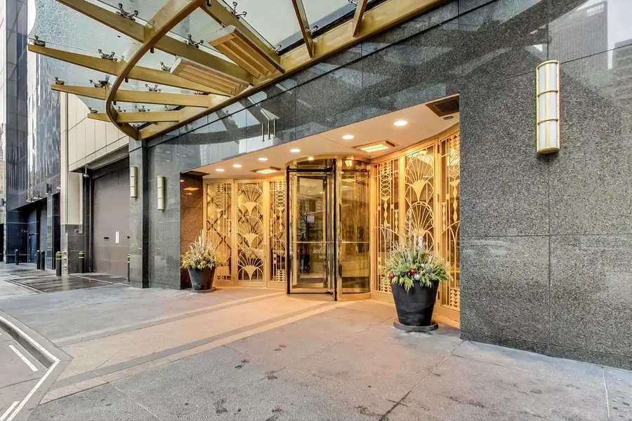 111 E Chestnut Street #48J, Chicago, IL 60611 - #2