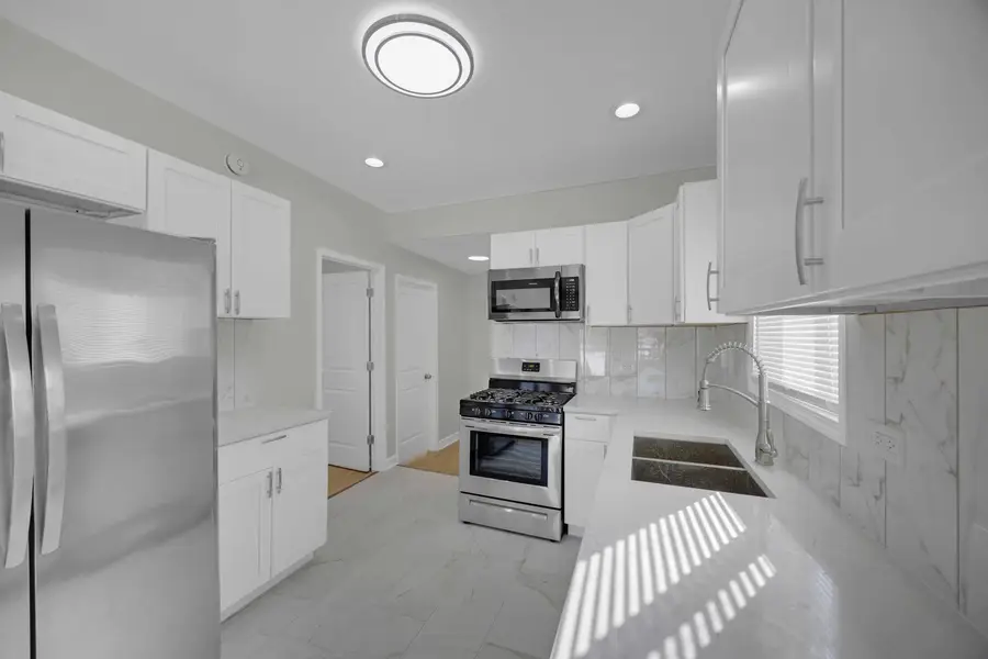 629 E 154th Street, Phoenix, IL 60426 - #2