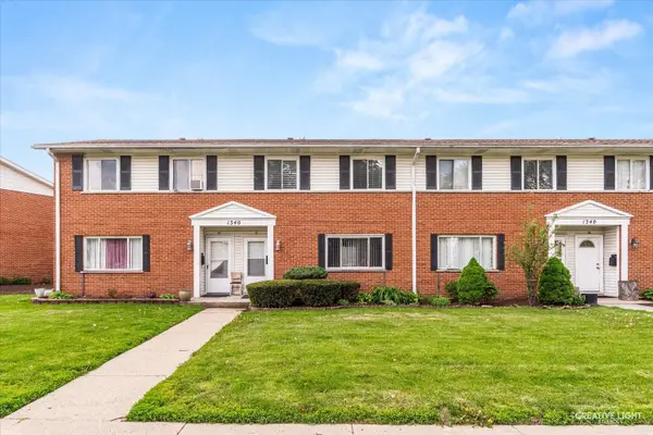 1340 Monomoy Street #C, Aurora, IL 60506