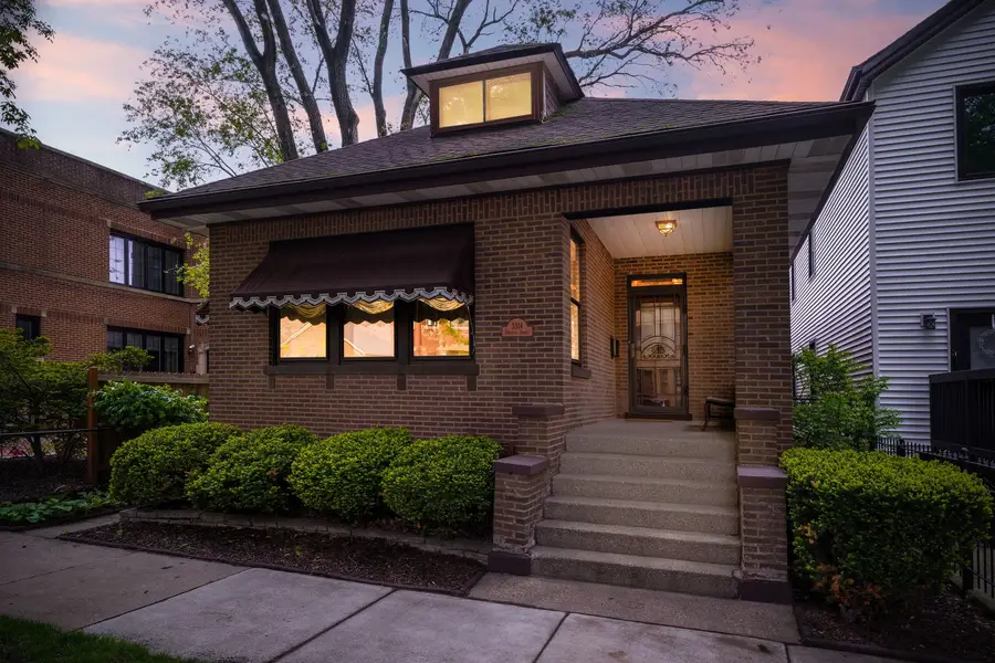 3314 S Emerald Avenue, Chicago, IL 60616 - #2