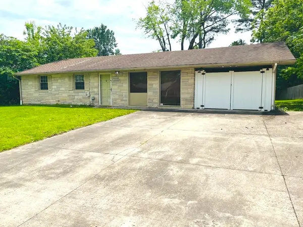 1709 W Sunset Drive, Carbondale, IL 62901
