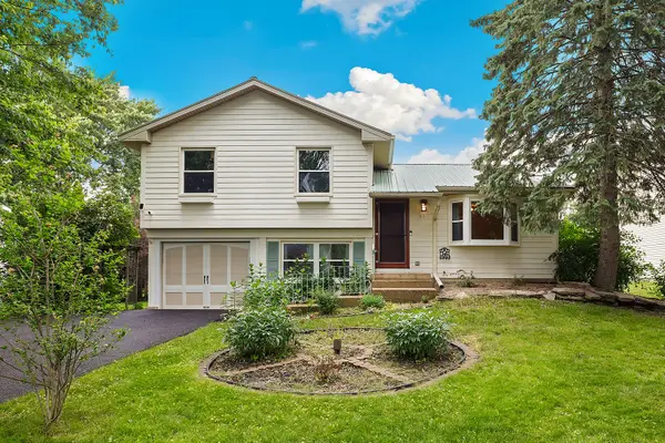 828 Tamms Lane, Bolingbrook, IL 60440