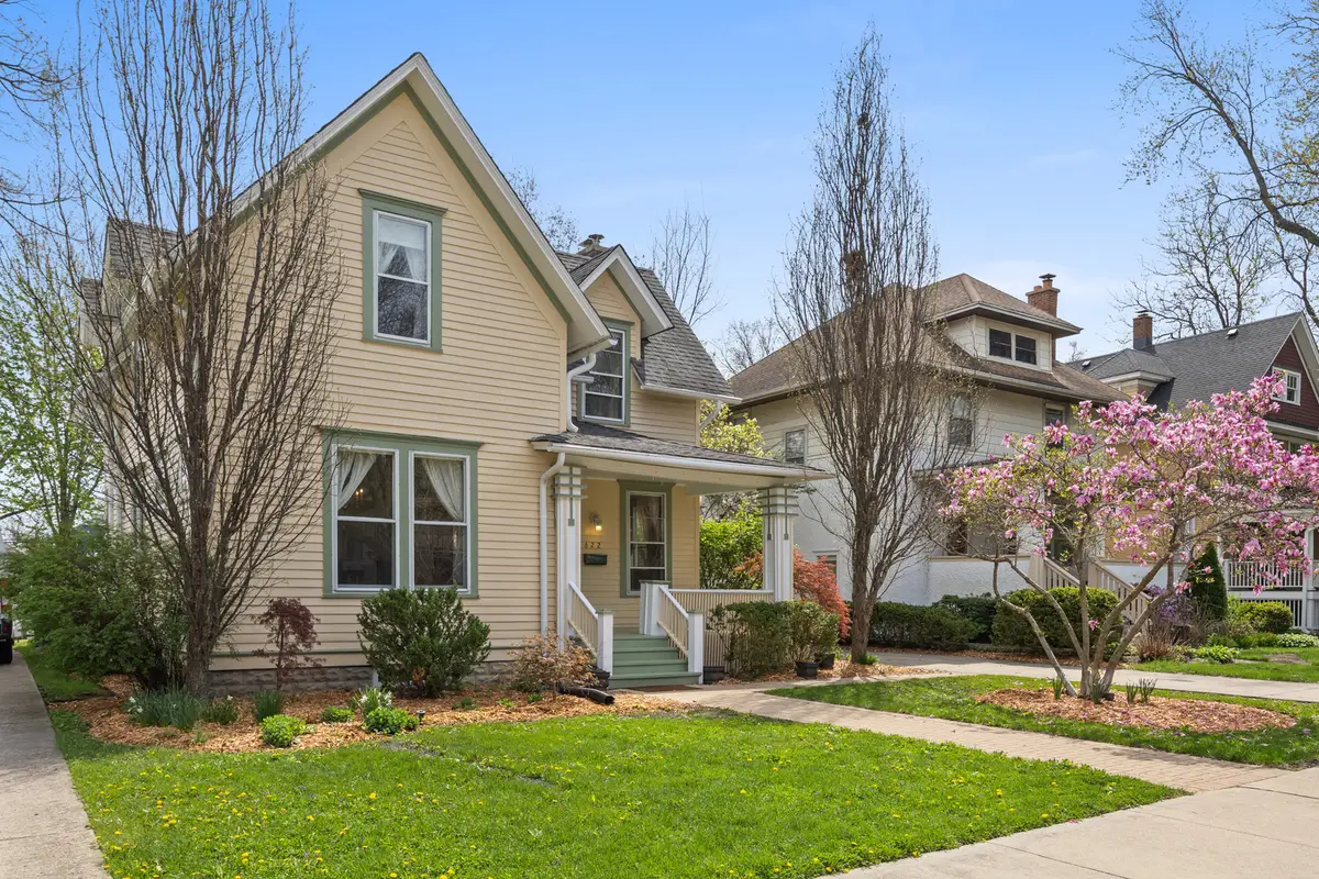 622 N Ridgeland Avenue, Oak Park, IL 60302 - #1