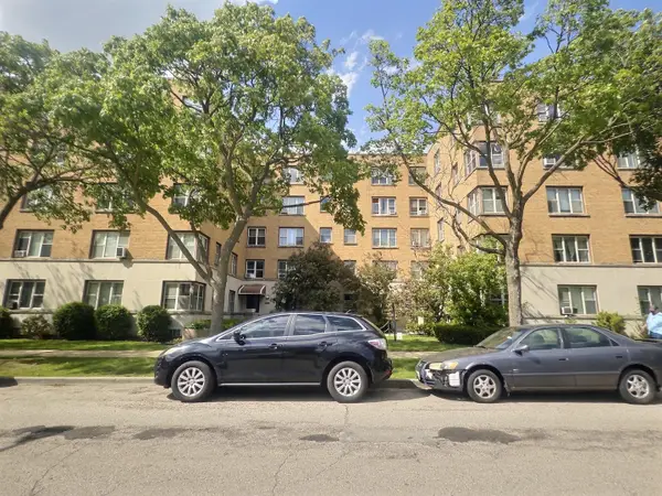 2610 W Balmoral Avenue #105, Chicago, IL 60625