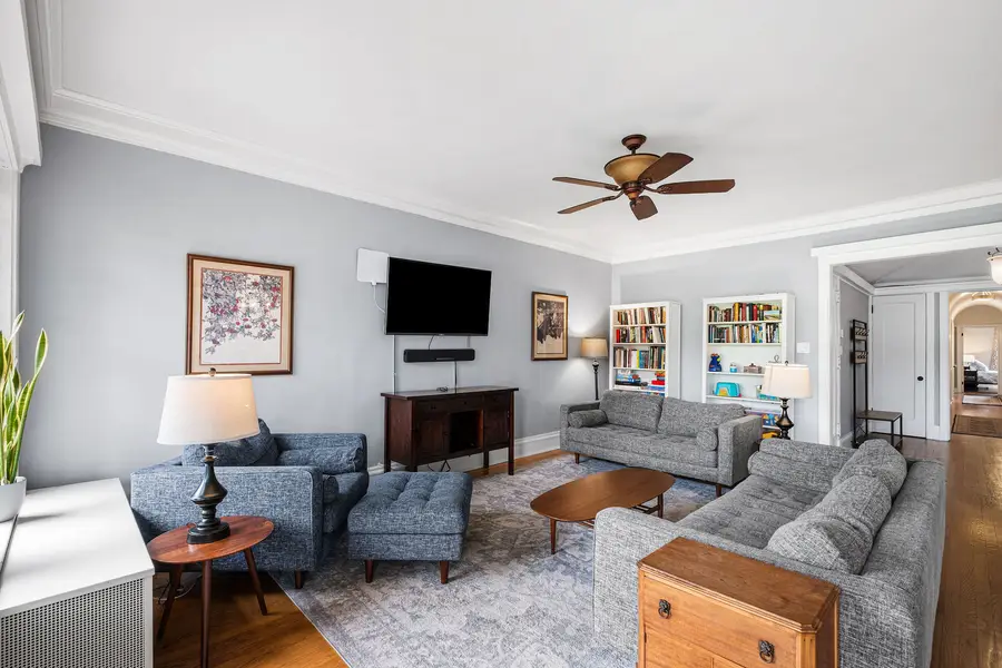 1140 E Hyde Park Boulevard #3D, Chicago, IL 60615 - #3