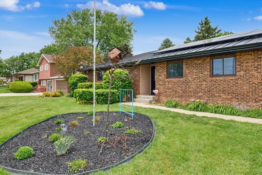 518 E South Court Street, Chatsworth, IL 60921 - #3