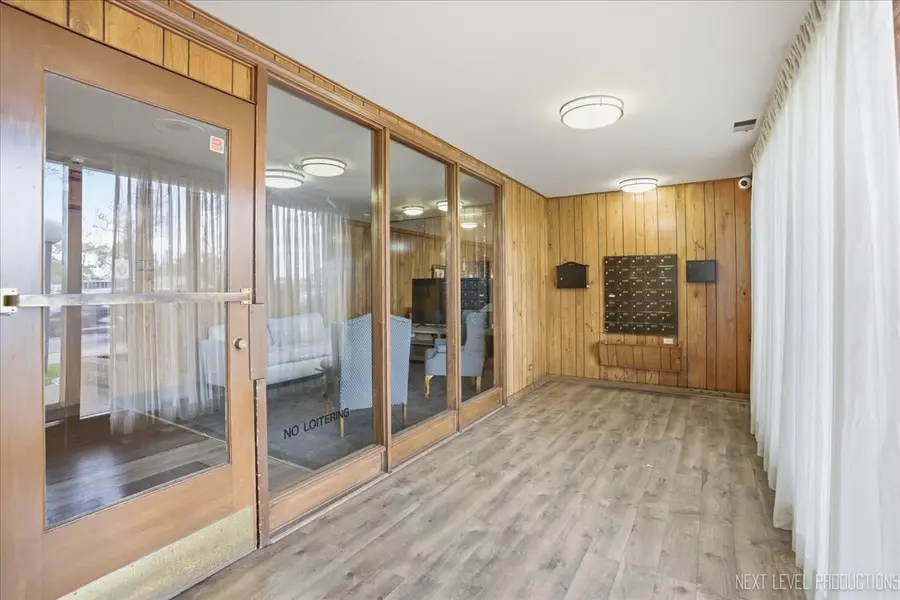 7730 Dempster Street #205, Morton Grove, IL 60053 - #3