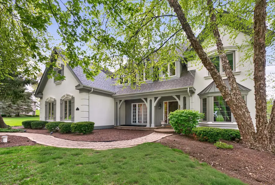 38W535 Golfview Court, Saint Charles, IL 60175 - #2