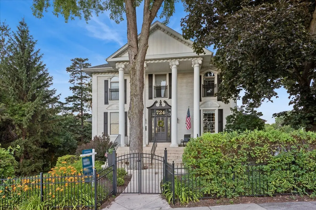 724 S Batavia Avenue, Geneva, IL 60134 - #1