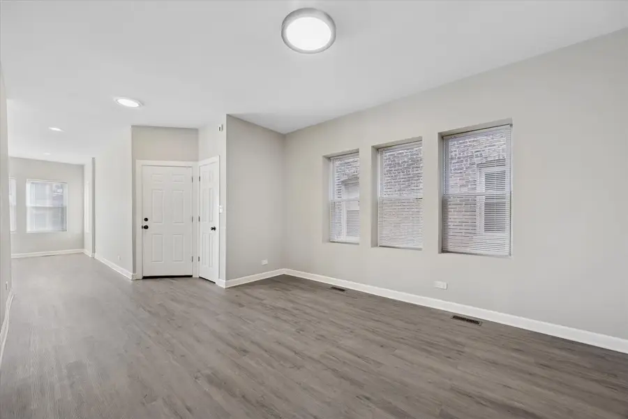 8018 S Harvard Avenue, Chicago, IL 60620 - #2
