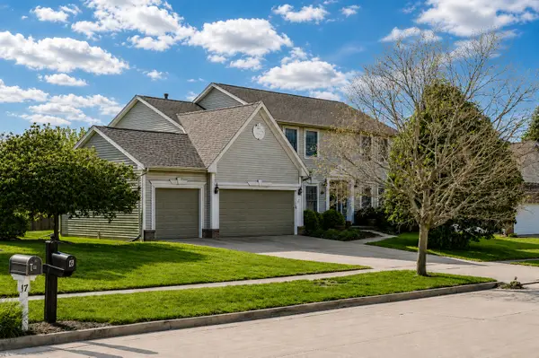 5 Greythorne Circle, Bloomington, IL 61704