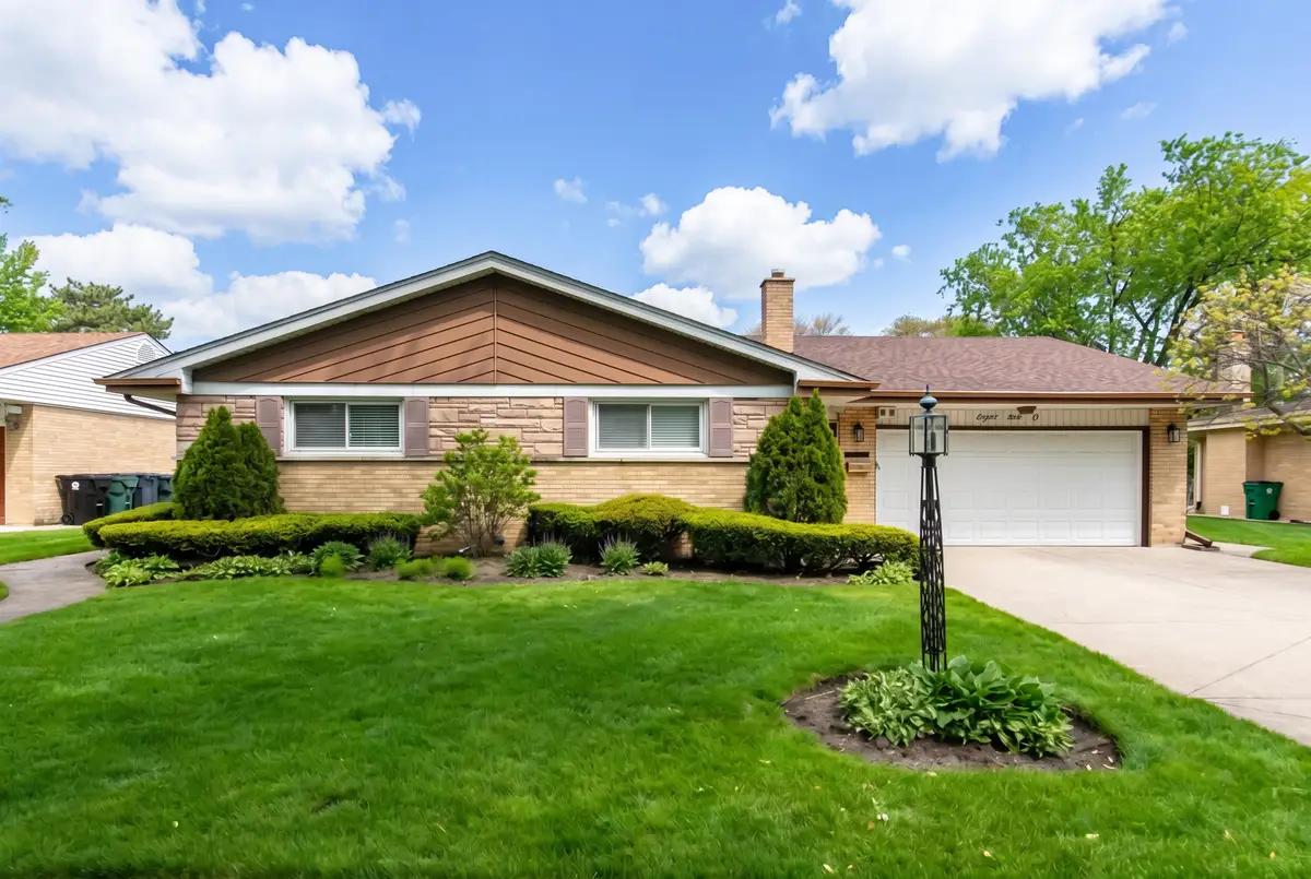 860 N Merrill Street, Park Ridge, IL 60068 - #1