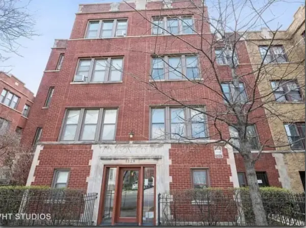 1329 W Addison Street #3A, Chicago, IL 60613