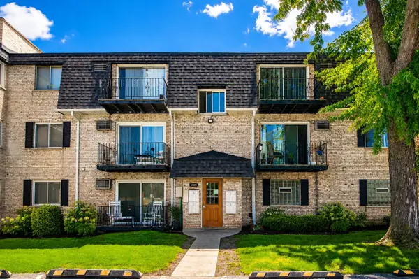 1303 N Baldwin Court #2D, Palatine, IL 60074