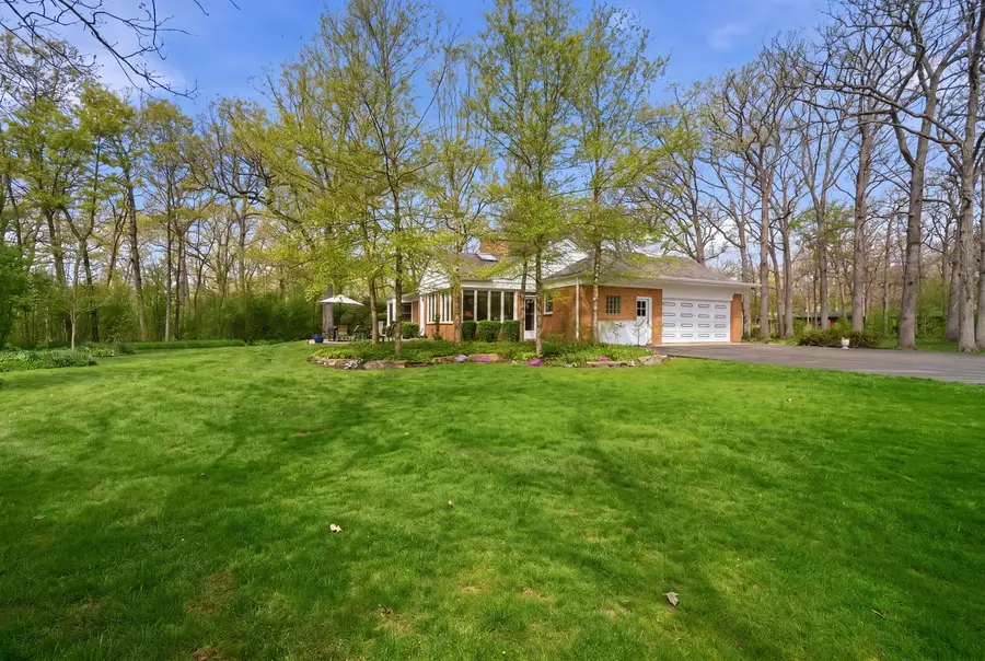 880 Hiawatha Lane, Riverwoods, IL 60015 - #2