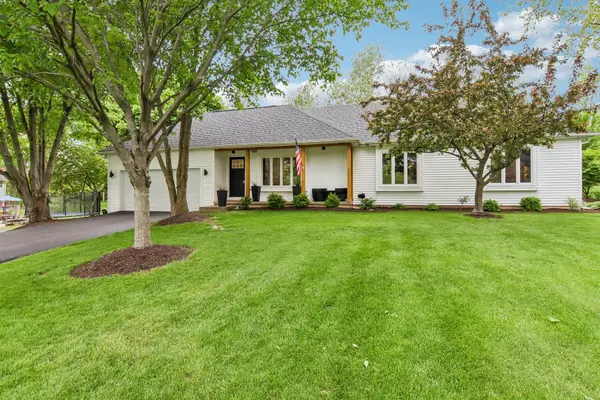 5N780 Kingswood Drive, St. Charles, IL 60175
