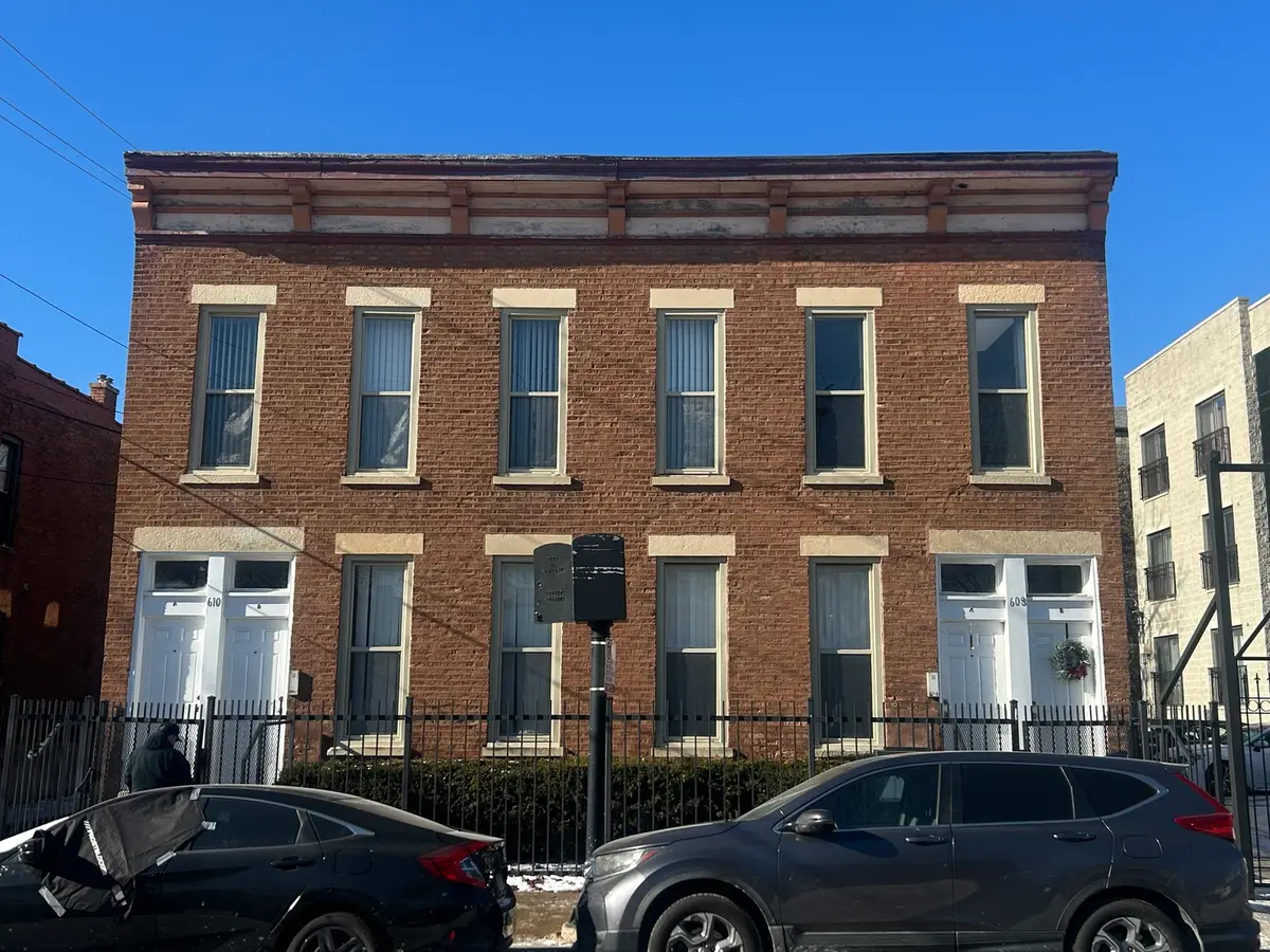 608 S Oakley Boulevard, Chicago, IL 60612 - #1
