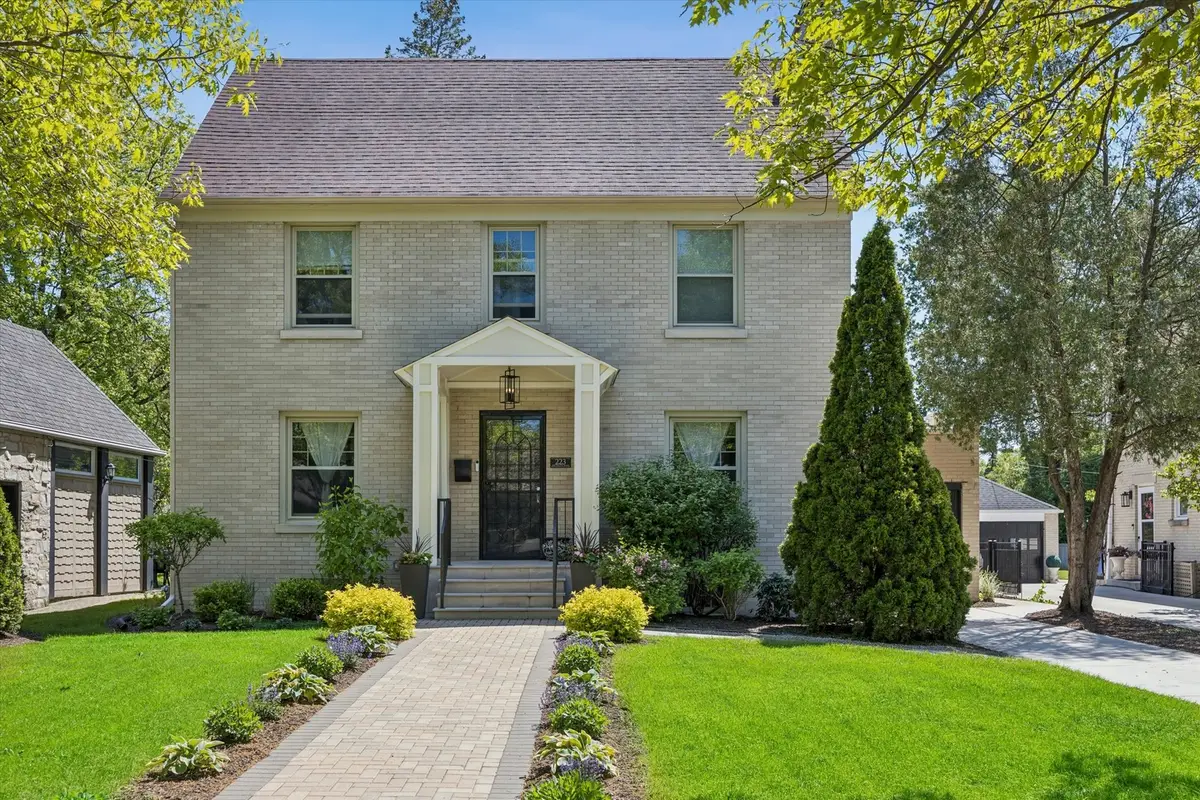 223 Southcote Road, Riverside, IL 60546 - #1