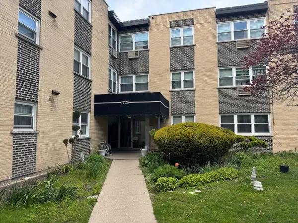 1728 W Farwell Avenue #107, Chicago, IL 60626