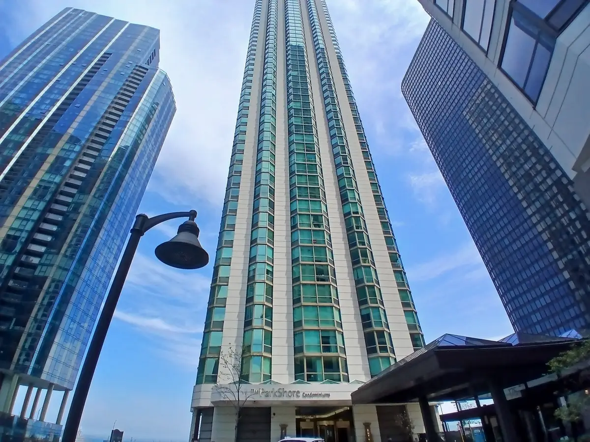 195 N Harbor Drive #4105, Chicago, IL 60601 - #1