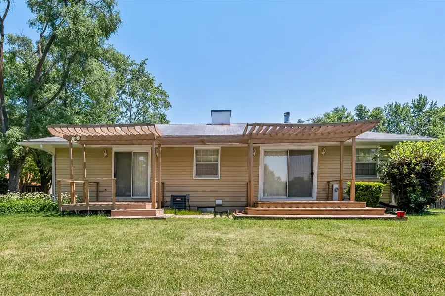 33 Somerset Road, Montgomery, IL 60538 - #3