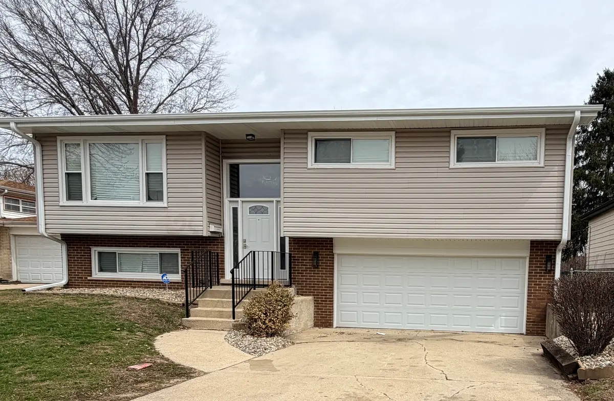 15203 Waterman Drive, South Holland, IL 60473 - #1