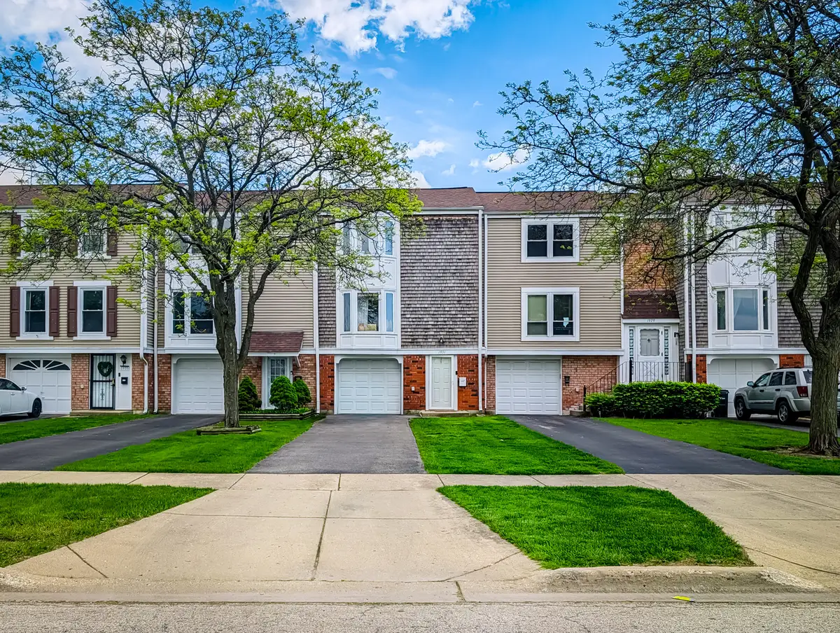1931 Governors Lane, Hoffman Estates, IL 60169 - #1