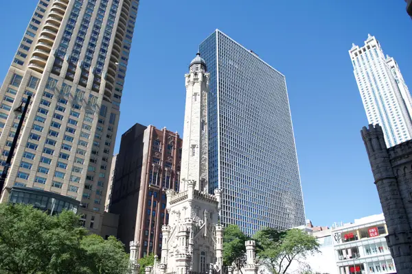 111 E Chestnut Street #31J, Chicago, IL 60611