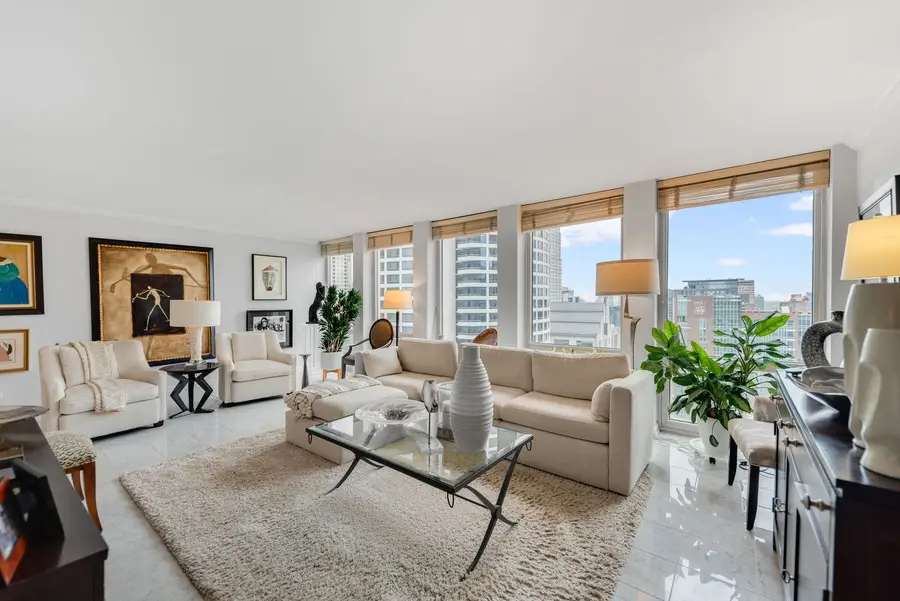 111 E Chestnut Street #31J, Chicago, IL 60611 - #2
