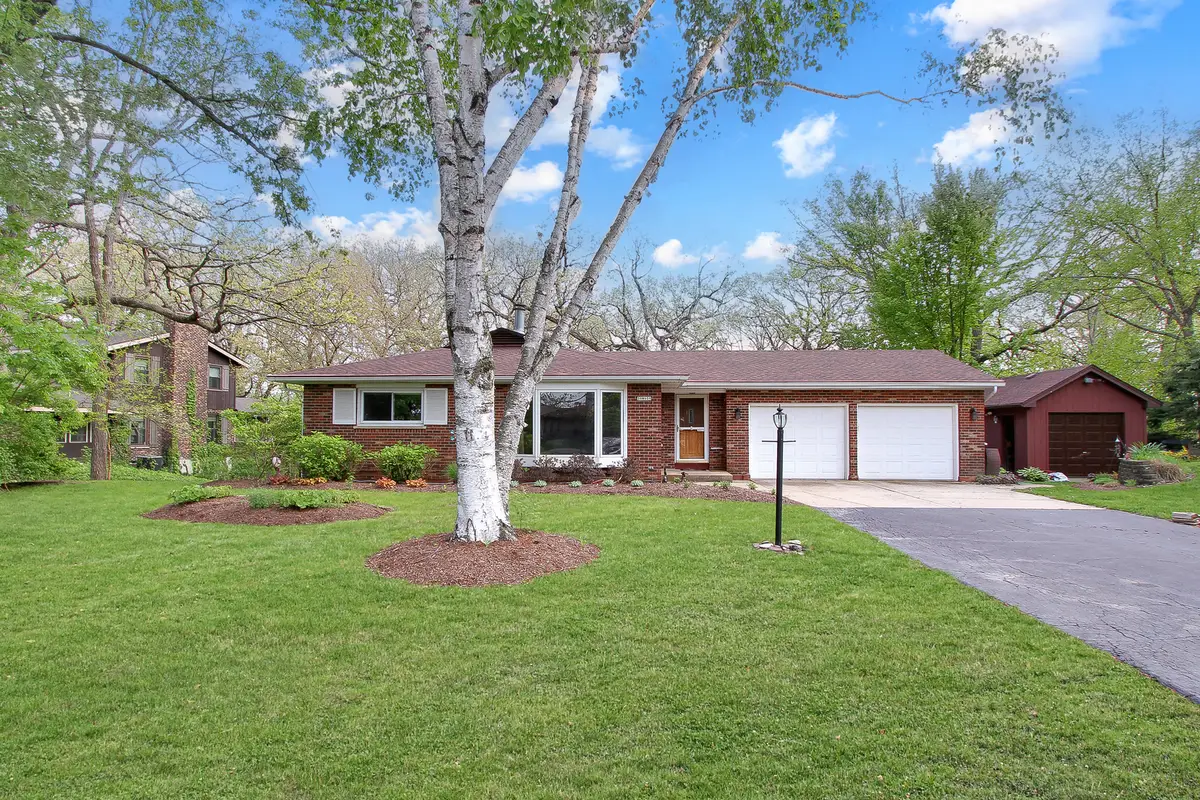 39W609 Lori Lane, Elgin, IL 60124 - #1