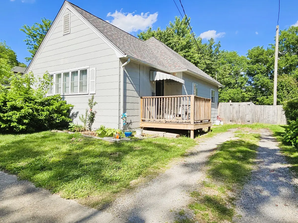 804 S 20th Street, Mount Vernon, IL 62864 - #1